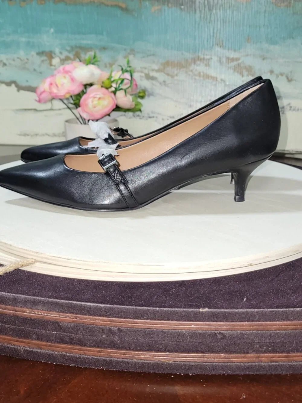 Vionic Black Leather Pumps [Item #SP07]